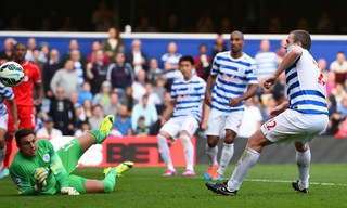 牌项目上确, 赛事